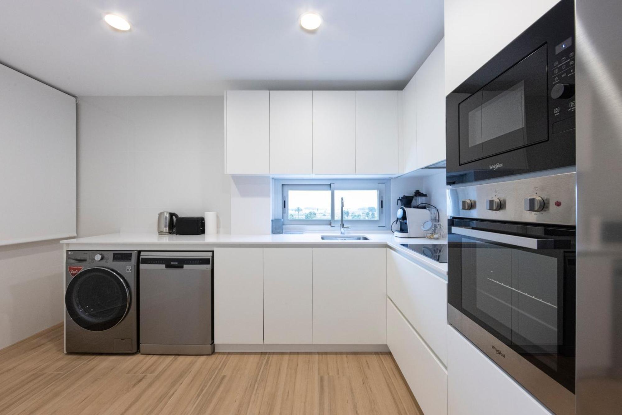 Homity Holidays - Playa Granada - Mar De Astrid Motril Esterno foto