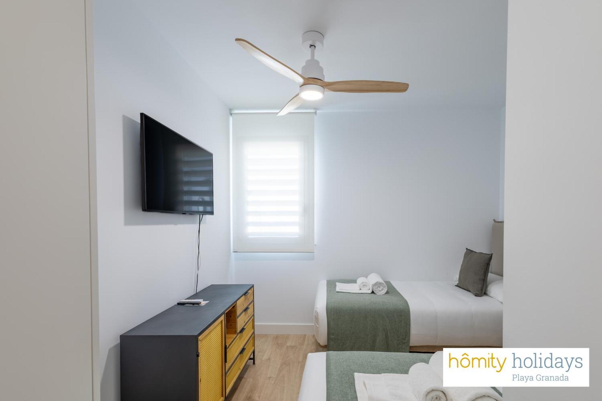 Homity Holidays - Playa Granada - Mar De Astrid Motril Esterno foto